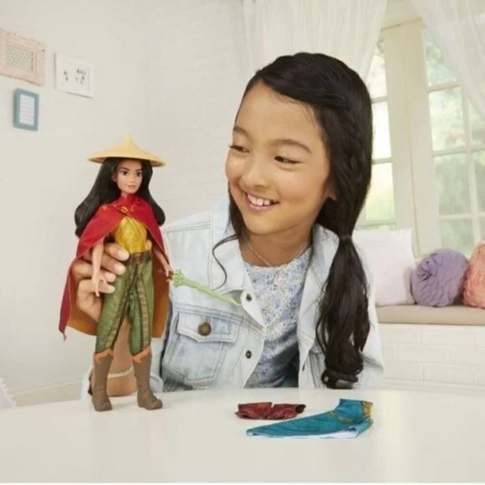 Disney Raya and the Last Dragon Raya's Adventure Styles Fashion Doll New